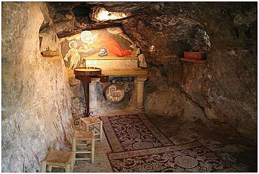 Пещера, где скрывалась св. Елисавета с младенцем Иоанном Предтечей