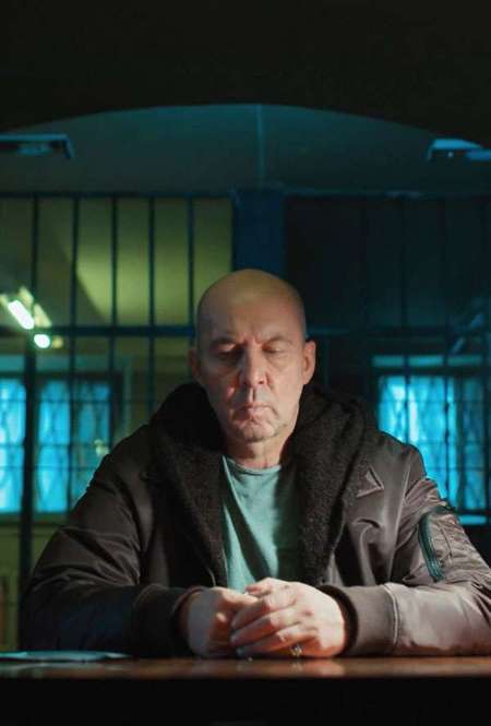 Постер. Сериал Опасный. Большой побег