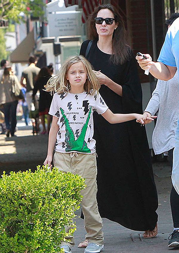 Анджелина Джоли с детьми. Август 2017